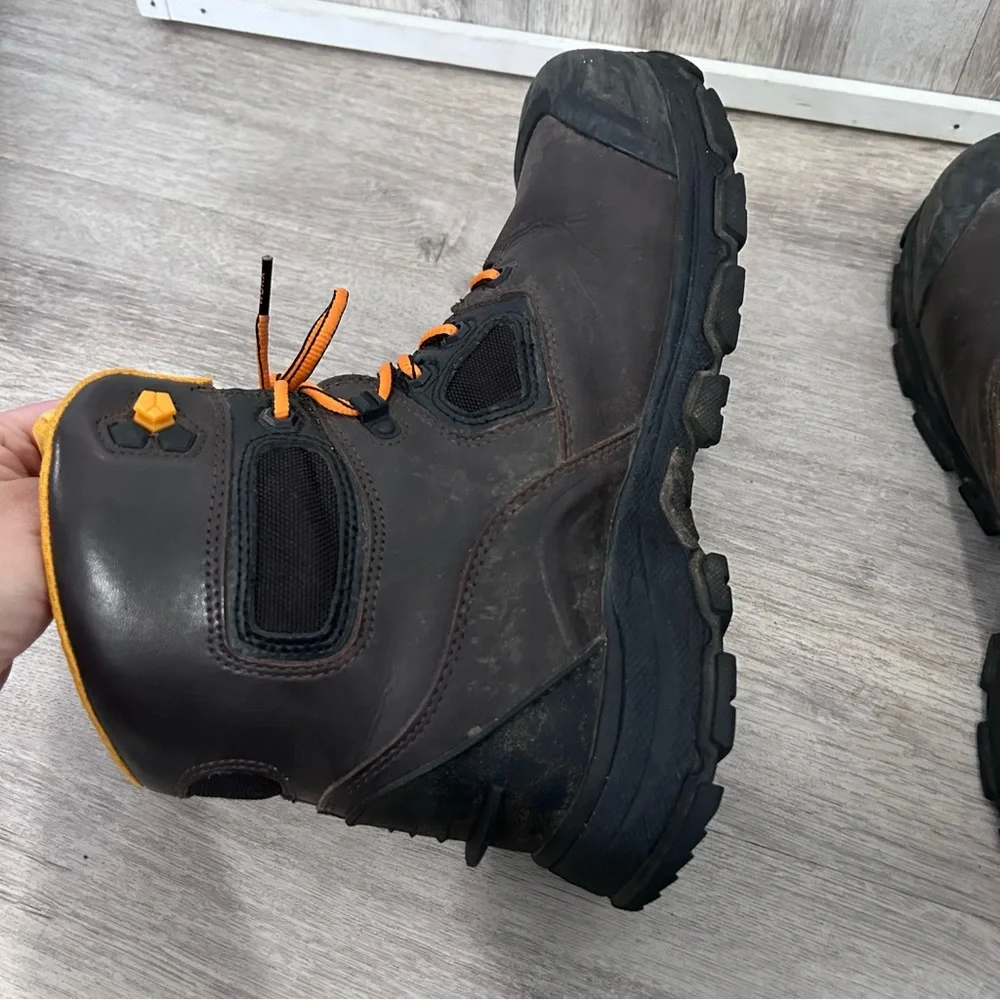 Magnum Barcelona 6.0 Safety Toe Work Boots Waterproof Men’s 10.5 Brown Orange